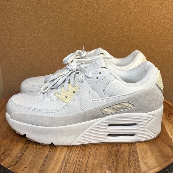 Nike
air max 90
LV8
Brand new - Picture 4 of 14